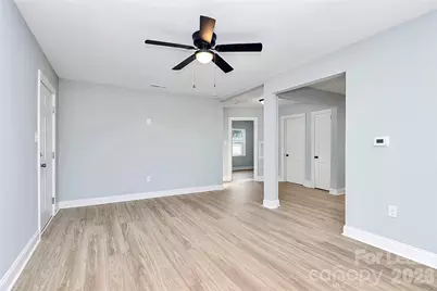 1521 Effingham Road, Charlotte, NC 28208 - Photo 4