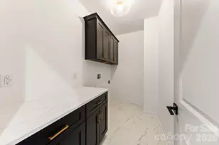 706 September Ln, Charlotte, NC 28208 - Photo 30