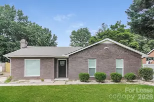 5955 Scots Bluff Dr, Charlotte, NC 28227 - Photo 2