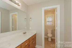 9101 Brightleaf Pl, Charlotte, NC 28269 - Photo 14