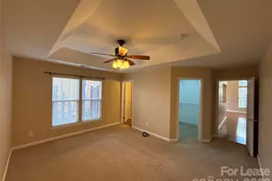 12026 Cheviott Hill Ln, Charlotte, NC 28213 - Photo 8