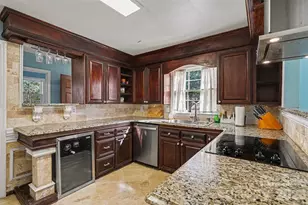 7144 Chapparall Ln, Charlotte, NC 28215 - Photo 10