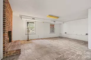 7144 Chapparall Ln, Charlotte, NC 28215 - Photo 26