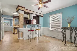 7144 Chapparall Ln, Charlotte, NC 28215 - Photo 8