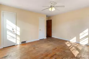 118 Rutledge Dr, Hendersonville, NC 28739 - Photo 20