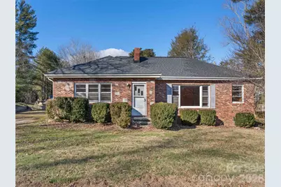 118 Rutledge Drive, Hendersonville, NC 28739 - Photo 2