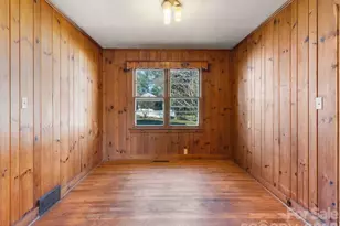 118 Rutledge Dr, Hendersonville, NC 28739 - Photo 14