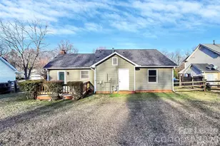 1311 Hathshire Dr, Charlotte, NC 28262 - Photo 14