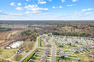 115 W Americana Dr, Mooresville, NC 28115 - Photo 6