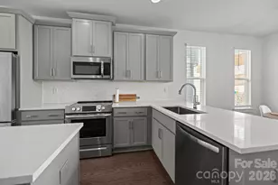 5011 York Park Ln, Charlotte, NC 28217 - Photo 6