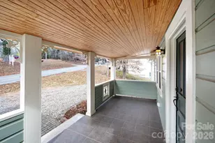 127 Shelburne Rd, Asheville, NC 28806 - Photo 4