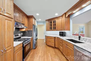 242 Carriage Summitt Way, Hendersonville, NC 28791 - Photo 10