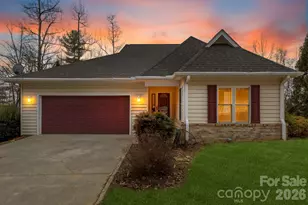 242 Carriage Summitt Way, Hendersonville, NC 28791 - Photo 2