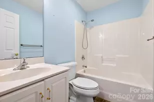 242 Carriage Summitt Way, Hendersonville, NC 28791 - Photo 26