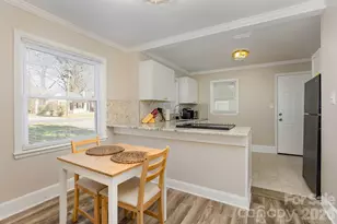 3141 Mathis Dr, Charlotte, NC 28208 - Photo 4