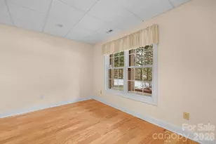 2301 Willow Creek Dr, Newton, NC 28658 - Photo 34