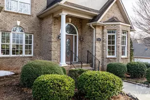 2301 Willow Creek Dr, Newton, NC 28658 - Photo 10