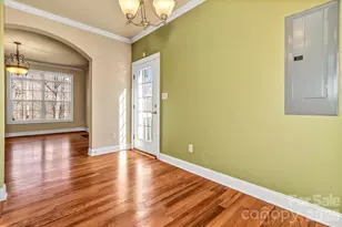 387 Goodview Dr, Hendersonville, NC 28792 - Photo 24