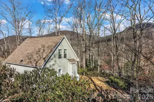 387 Goodview Dr, Hendersonville, NC 28792 - Photo 44