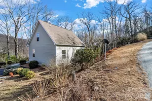 387 Goodview Dr, Hendersonville, NC 28792 - Photo 46