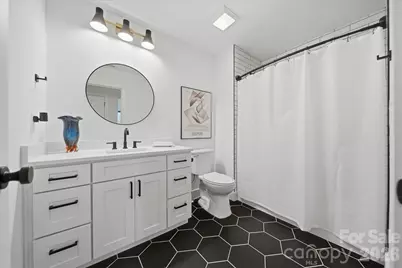 503 5th Avenue NE, Conover, NC 28613 - Photo 32