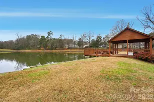 165 Edgewater Dr NW, Concord, NC 28027 - Photo 18