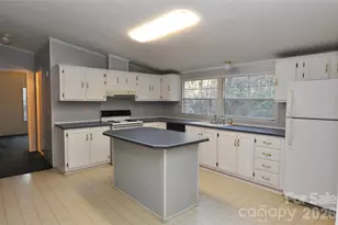 1413 Minter Rd, Chester, SC 29706 - Photo 6