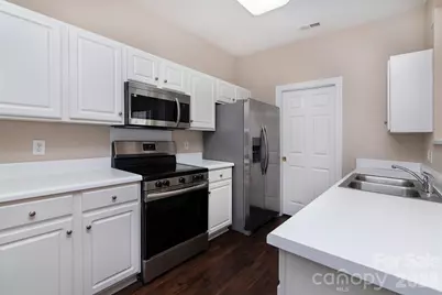 2425 Ryerson Court, Charlotte, NC 28213 - Photo 8