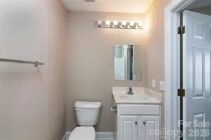 2425 Ryerson Ct, Charlotte, NC 28213 - Photo 16