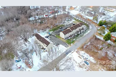 1055 19th Street NE, Hickory, NC 28601 - Photo 18