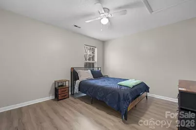 1055 19th Street NE, Hickory, NC 28601 - Photo 14