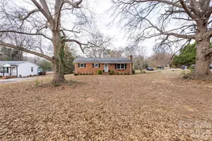 1152 Faulkner Rd, Clover, SC 29710 - Photo 2