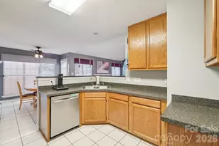 12408 Sandringham Pl, Charlotte, NC 28262 - Photo 16