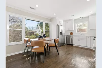 6801 Starcrest Drive, Charlotte, NC 28210 - Photo 8