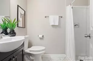 6801 Starcrest Dr, Charlotte, NC 28210 - Photo 22