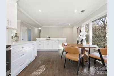 6801 Starcrest Drive, Charlotte, NC 28210 - Photo 10