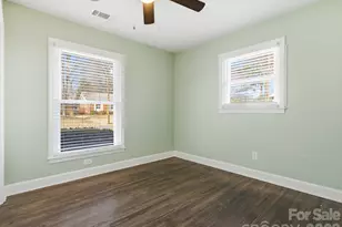 6801 Starcrest Dr, Charlotte, NC 28210 - Photo 16