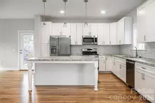 87 Locust Grove Rd, Weaverville, NC 28787 - Photo 4