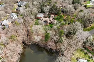 2750 Loch Ln, Charlotte, NC 28226 - Photo 4