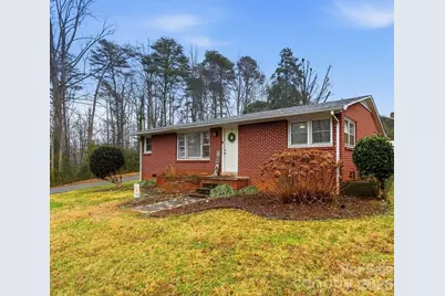 1519 N Frye Avenue, Newton, NC 28658 - Photo 2