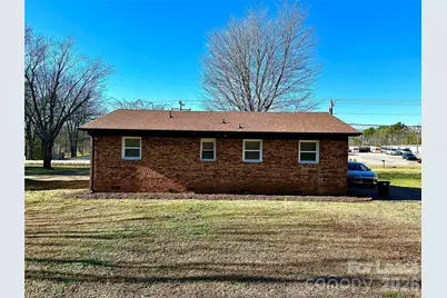 2121 Charlotte Highway, Mooresville, NC 28117 - Photo 32