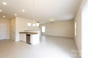 7604 Malden Park Dr, Charlotte, NC 28215 - Photo 6