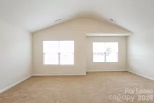 7604 Malden Park Dr, Charlotte, NC 28215 - Photo 10