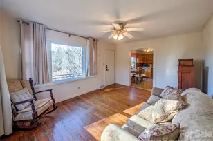 97 Tom Sparks Rd, Spruce Pine, NC 28777 - Photo 8