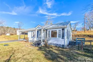 97 Tom Sparks Rd, Spruce Pine, NC 28777 - Photo 2