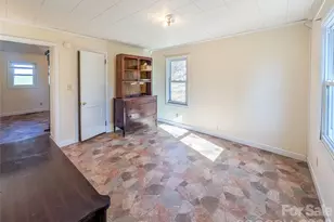 97 Tom Sparks Rd, Spruce Pine, NC 28777 - Photo 14