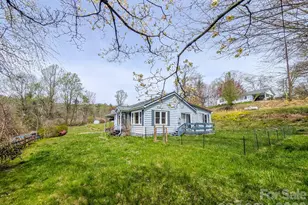 97 Tom Sparks Rd, Spruce Pine, NC 28777 - Photo 4