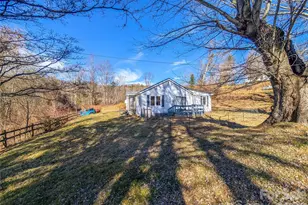 97 Tom Sparks Rd, Spruce Pine, NC 28777 - Photo 22