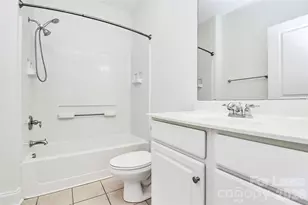 558 Oakland Ave, Charlotte, NC 28204 - Photo 22