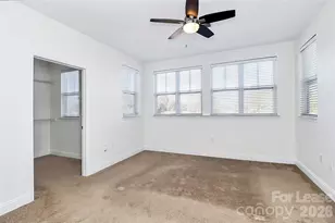 558 Oakland Ave, Charlotte, NC 28204 - Photo 16